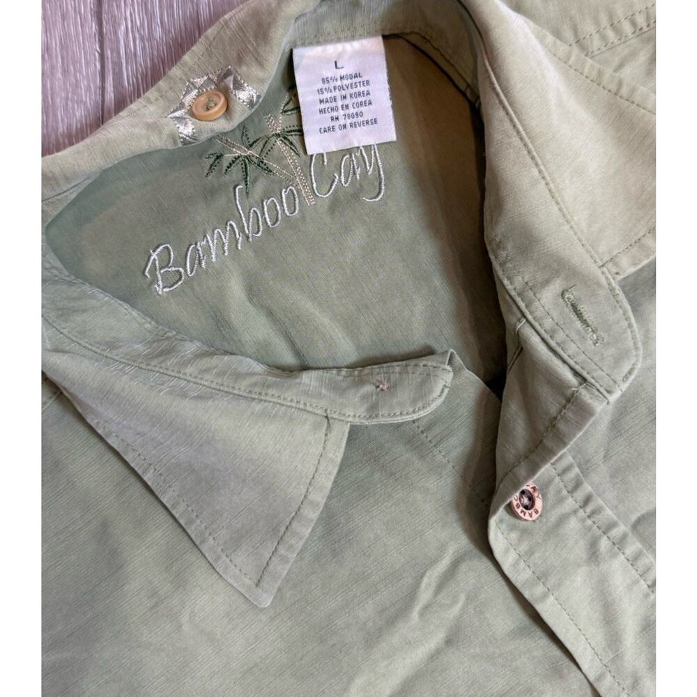 Men’s Bamboo cay Large Green Short Sleeve Button Up 2 Pocket Modal - Picture 3 of 6
